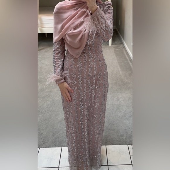 Formal Long Sleeve Evening Gown Dress - Picture 2 of 4